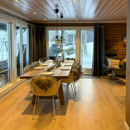 Tatil Evi Timber With Outdoor Near Stranda