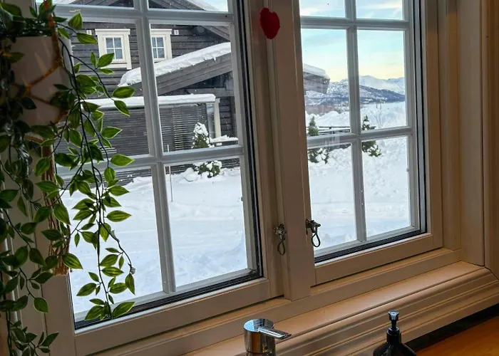 بيت للعطل Timber With Outdoor Near Stranda