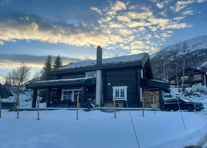Timber With Outdoor Near Stranda 度假居 Brunstad